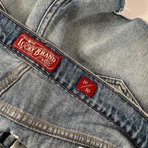 Almost brand new Lucky brand jeans shorts - Picture 5 of 5